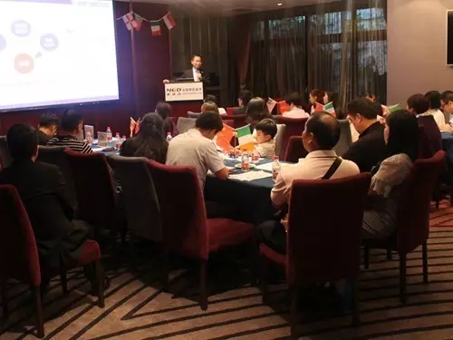 广州的这个周六，，，，撞见了红酒，，，，邂逅了移民-美成达移民公司